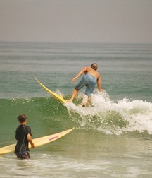 boys love to surf 5e021e07d6cd9.jpg