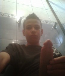 I show you my erection 5e06400d853e1.jpg