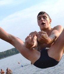 the strange world of straight guys 5e0640a725296.jpg