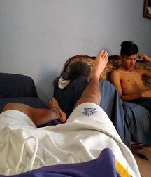 the strange world of straight guys 5e0640b5dcd9e.jpg