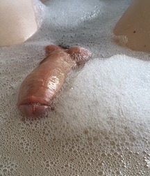 when I'm in the bath it's hard 5e0dfcb6753c1.jpg