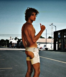 hitchhiking is dangerous  5e0f5c7ee50dd.jpg