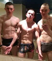 a selfies with friends amateur boys 5e10c21cdd7ea.jpg