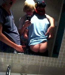 a selfies with friends amateur boys 5e10c2326d9b4.jpg