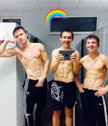 a selfies with friends amateur boys 5e10c235cead9.jpg