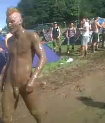 naked but covered in mud 5e13605373826.jpg
