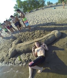 fun games with the sand 5e179ba0bfc88.jpg