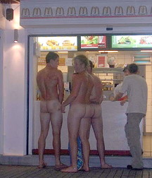 shopping mall gay boys porn 5e179bf00b65e.jpg