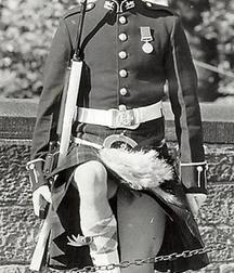 Scottish boys like the skirt straight twinks 5e1a0e2ad5fd6.jpg