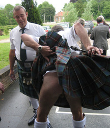 Scottish boys like the skirt straight twinks 5e1a0e309acc0.jpg
