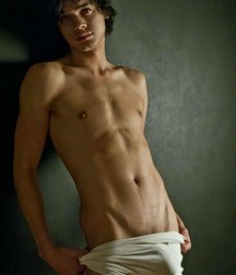I only use white underpants 5e1de739ad3cd.jpg