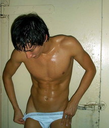 I only use white underpants 5e1de76375ab8.jpg