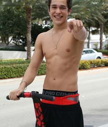 boys, boys, boys 5e1dea7830a95.jpg