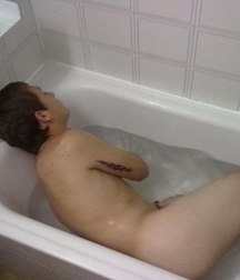 completely drunk straight boys 5e1f8759d3cc8.jpg