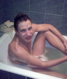 nude boys in the bath with foam 5e1f880a204df.jpg