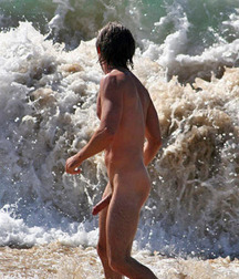 naked boys water lovers 5e2204c6c9ed8.jpg