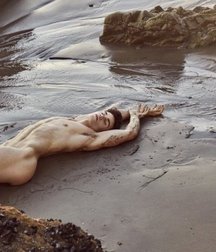 naked boys water lovers 5e2204d0d636c.jpg