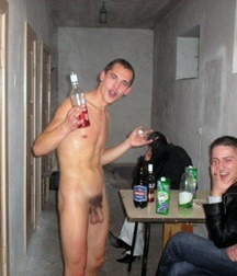 funny straight boys  naked 5e261a5e9f8f2.jpg