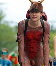 naked cyclists 5e261b750fd8b.jpg