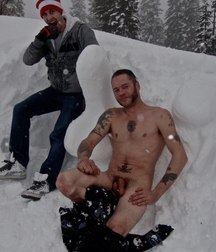 funny boys on the snow 5e28a4b724ffc.jpg