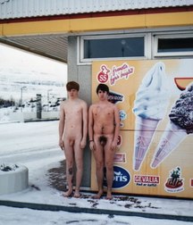 funny boys on the snow 5e28a4bec69be.jpg
