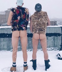 funny boys on the snow 5e28a4c073247.jpg