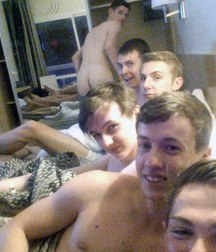 friend's ass 5e29f4ef71809.jpg