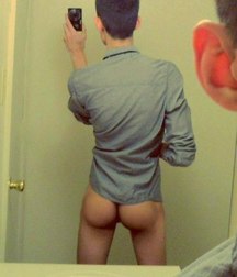 selfies and asses 5e2b59ac38591.jpg