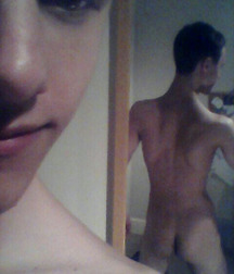 selfies and asses 5e2b59b44e0c5.jpg