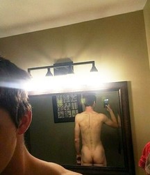 selfies and asses 5e2b59bed52b3.jpg
