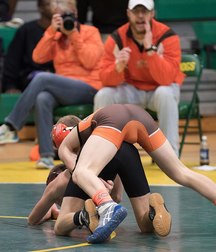 fight and wrestlers 5e331115d3d66.jpg