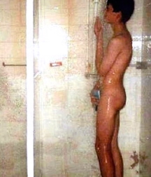 spying on the boys in the shower 5e3312db7728e.jpg