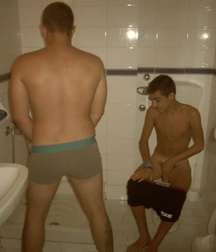 the boys in the bathroom 5e348286ccbaf.jpg