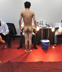 the recruits to the medical examination 5e3482e3b5198.jpg
