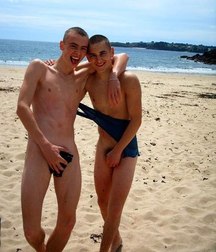 funny straight boys 5e35ca9b78ba8.jpg