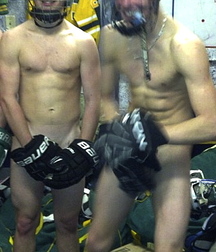 funny straight boys 5e35ca9eadd4c.jpg