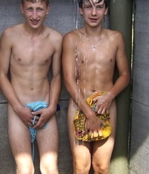 funny straight boys 5e35cab0bfa6e.jpg