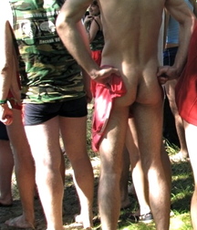 voyeurism 5e3c78e1ee06f.jpg