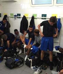 this happens in the locker room 5e419c975fc63.jpg