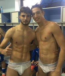 this happens in the locker room 5e419ca97e364.jpg