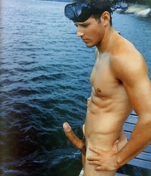 nudists boys with fins and mask 5e4308270d6d7.jpg