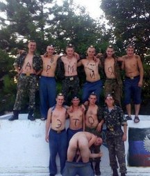 funny young soldiers  5e481ffabde0d.jpg