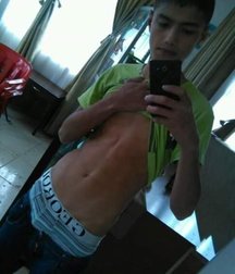 boys in selfies 5e48d53c337b1.jpg