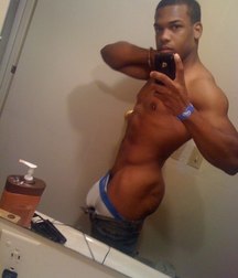 boys in selfies 5e48d55b44690.jpg