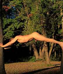 difficult and acrobatic positions 5e48d5baf1e2b.jpg