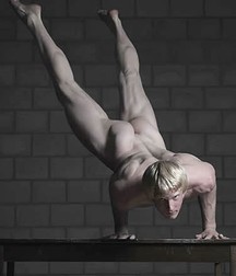 difficult and acrobatic positions 5e48d5dfa852b.jpg