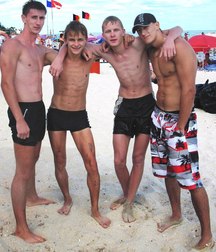 groups of sexy boys 5e4c3b096b96c.jpg