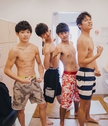 groups of sexy boys 5e4c3b15dc93c.jpg