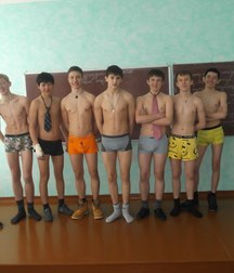 groups of sexy boys 5e4c3b3856699.jpg
