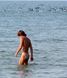 in the waves of the sea 5e593c7ad7193.jpg